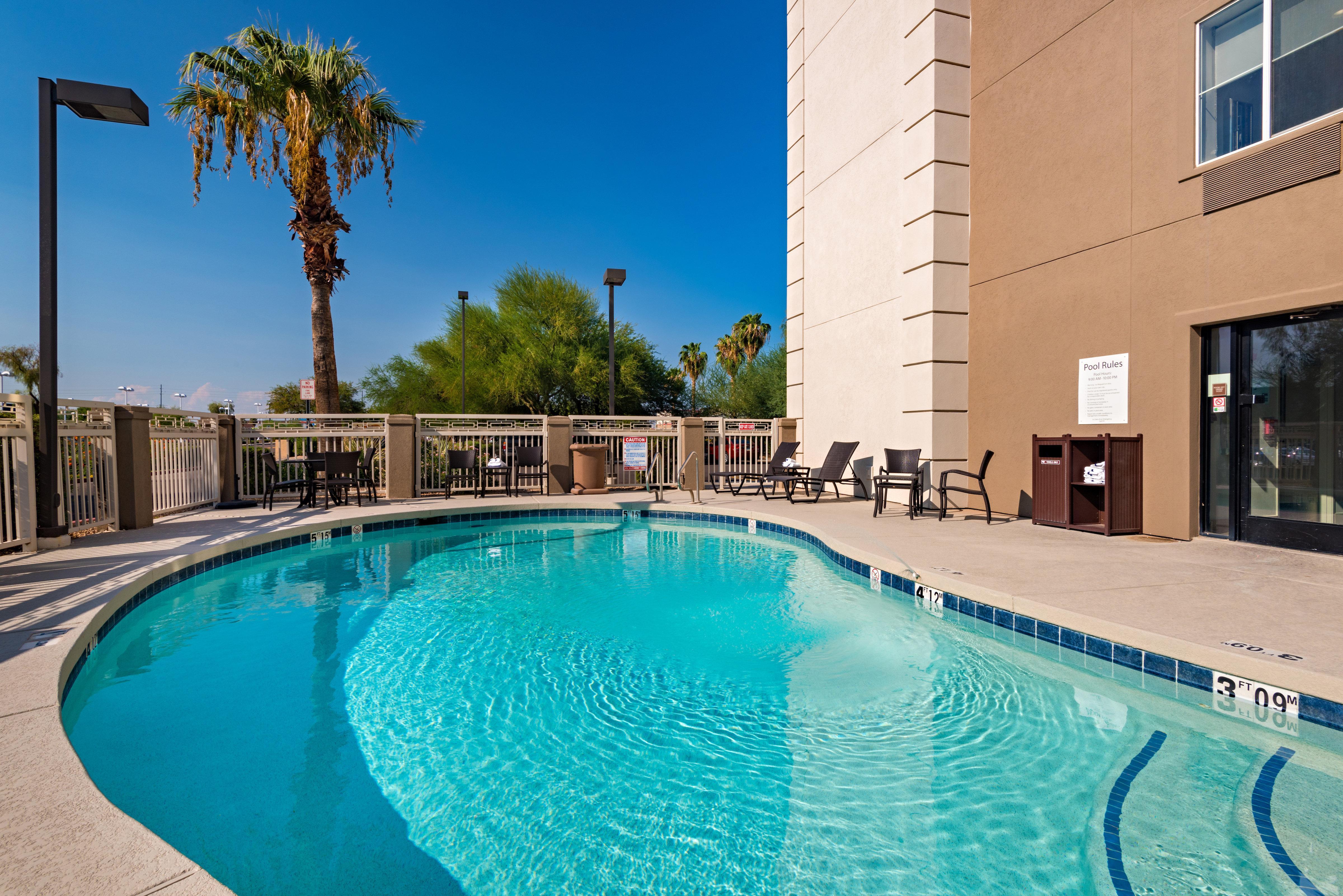 Holiday Inn Express Peoria North - Glendale By Ihg Dış mekan fotoğraf