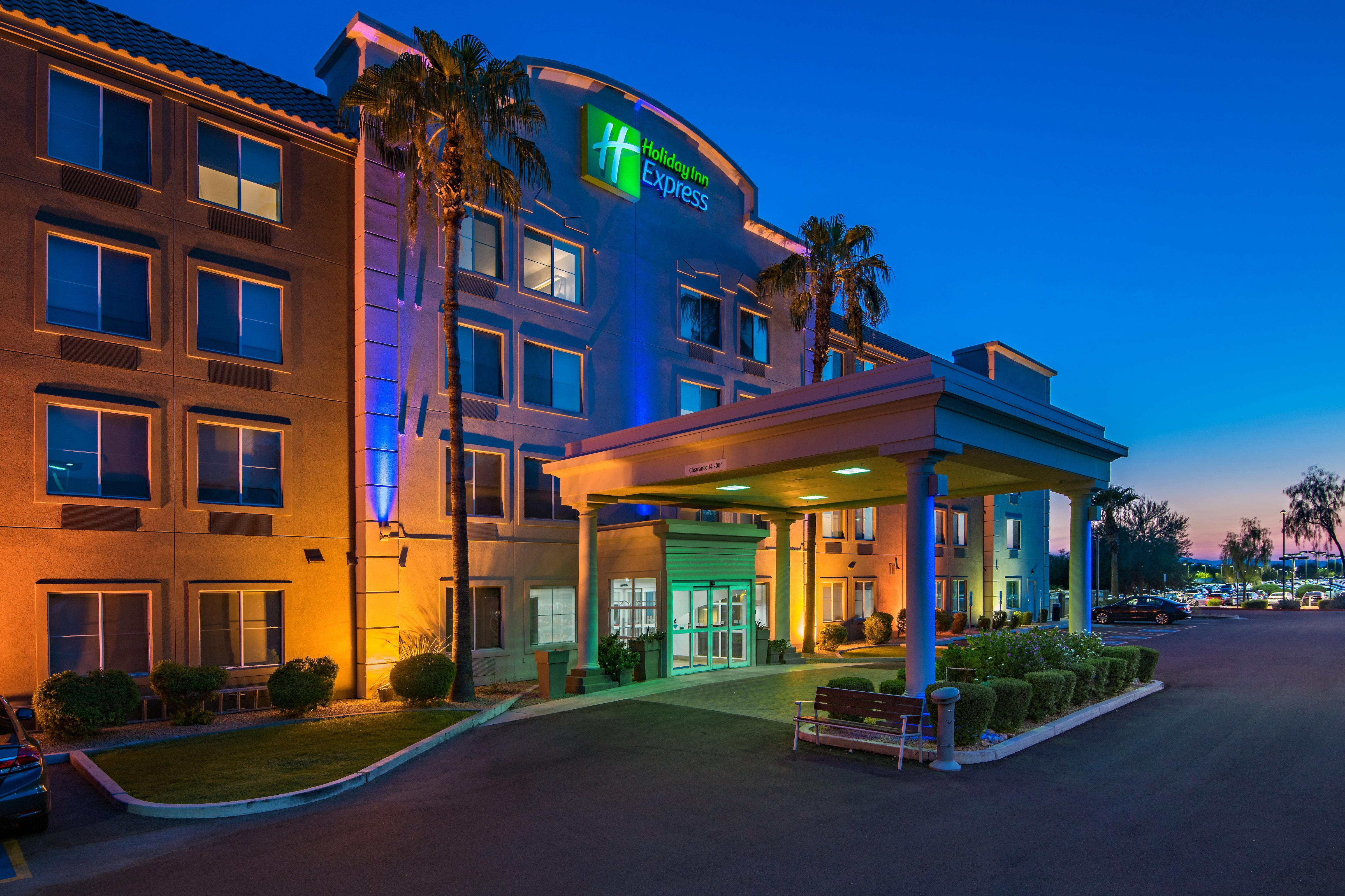Holiday Inn Express Peoria North - Glendale By Ihg Dış mekan fotoğraf