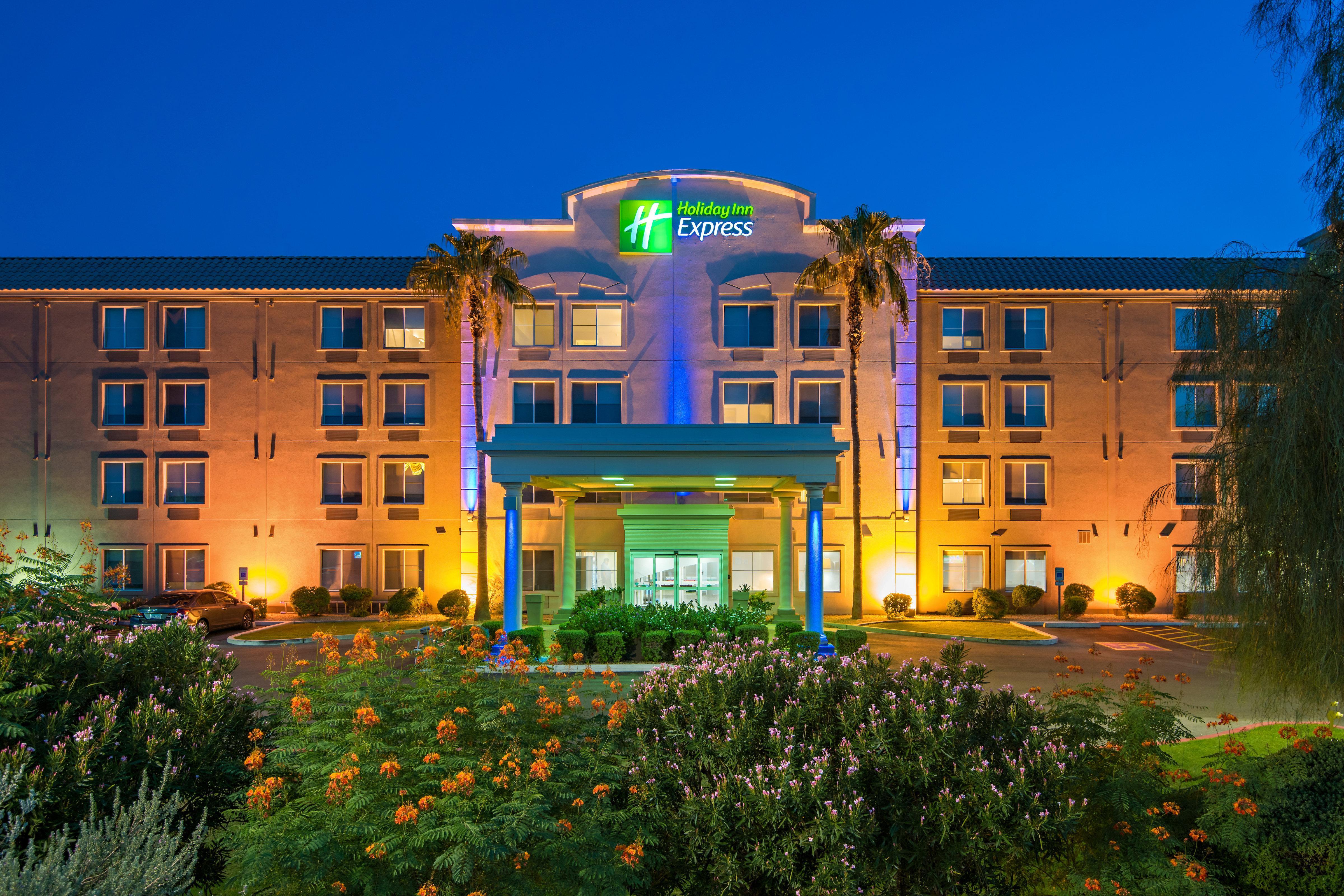 Holiday Inn Express Peoria North - Glendale By Ihg Dış mekan fotoğraf