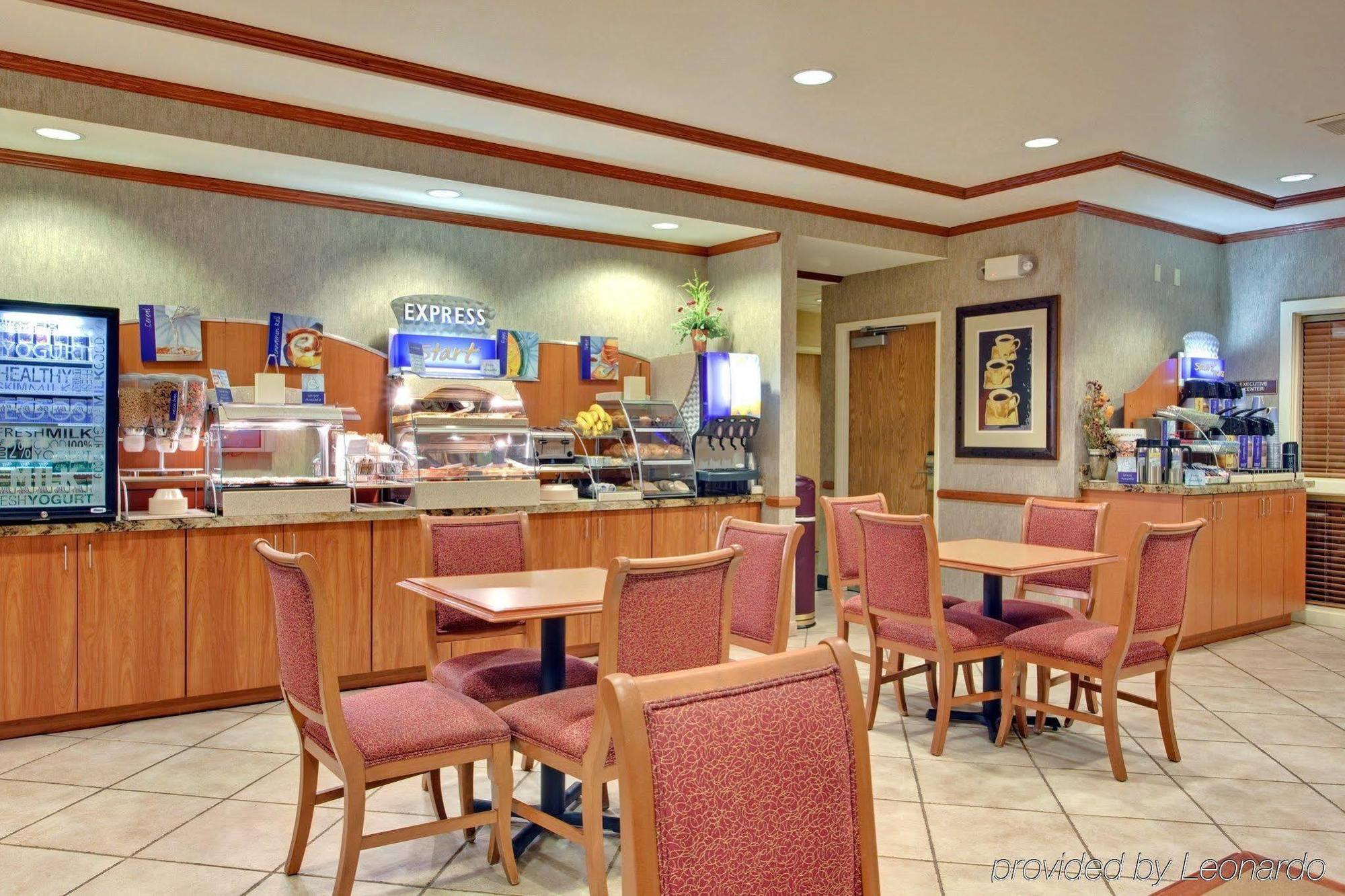 Holiday Inn Express Peoria North - Glendale By Ihg Dış mekan fotoğraf