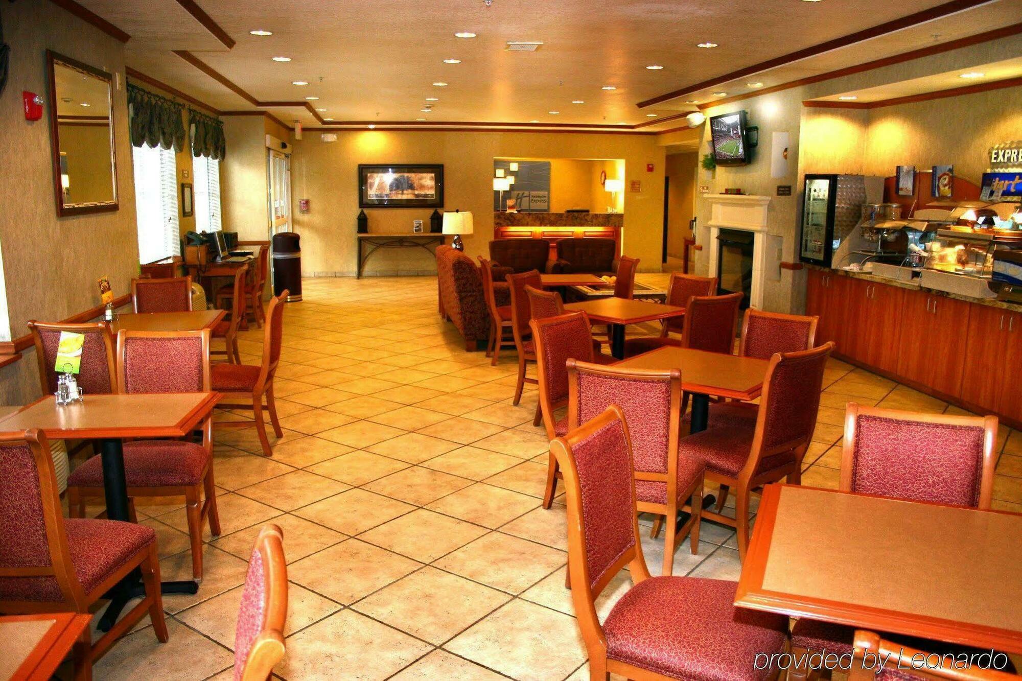 Holiday Inn Express Peoria North - Glendale By Ihg Dış mekan fotoğraf
